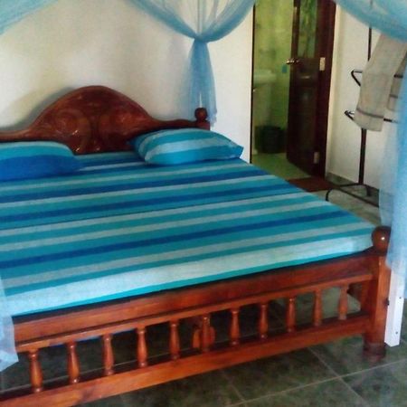 Lagoon Inn Хамбантота Екстериор снимка