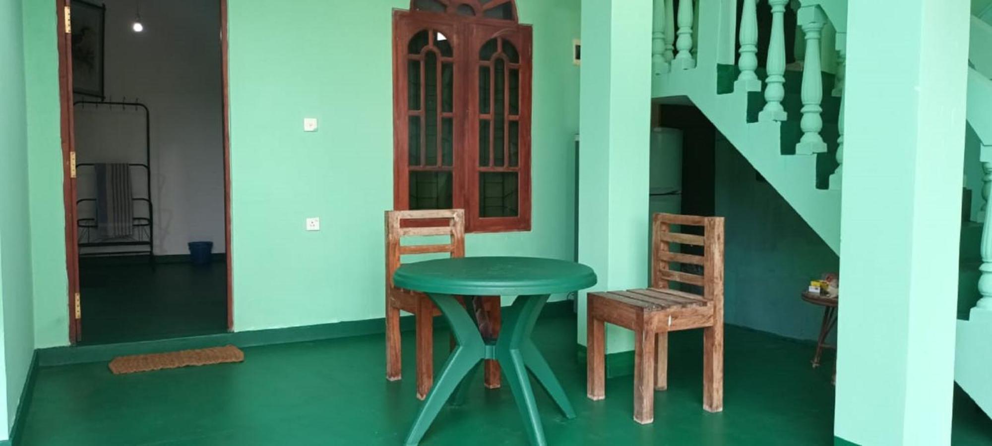Lagoon Inn Хамбантота Екстериор снимка